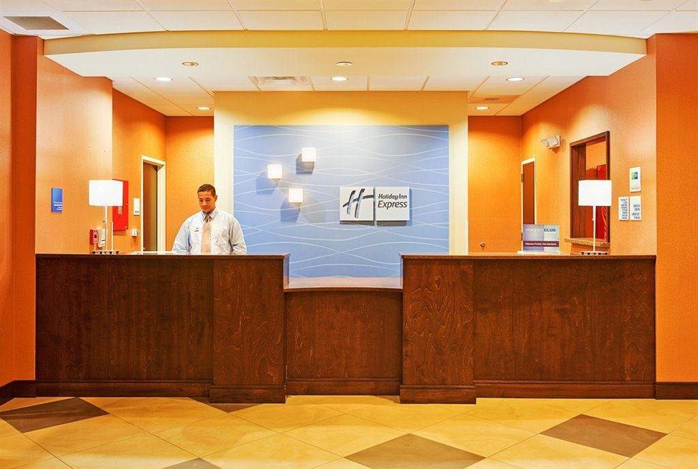 Holiday Inn Express & Suites Morrilton By Ihg Exterior foto