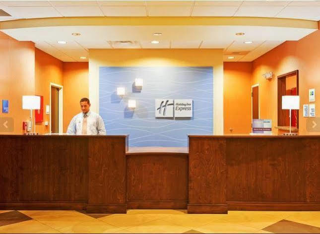 Holiday Inn Express & Suites Morrilton By Ihg Exterior foto